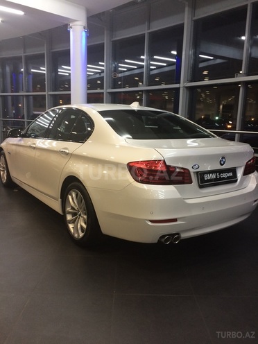 BMW 520 2015, 2,800 km - 2.0 л - Bakı