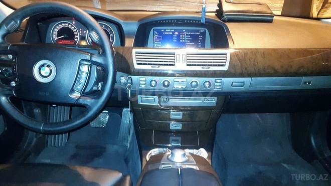 BMW 735 2003, 180,000 km - 3.5 l - Bakı