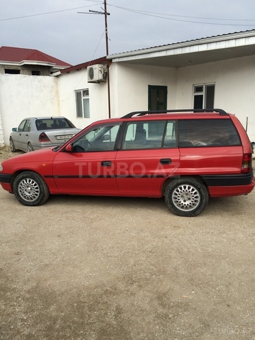 Opel Astra 1996, 321,780 km - 2.0 л - Bakı