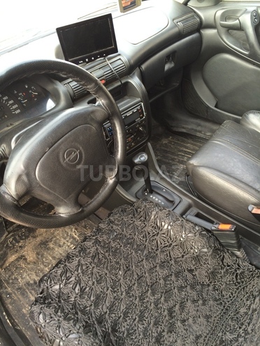 Opel Astra 1996, 321,780 km - 2.0 л - Bakı