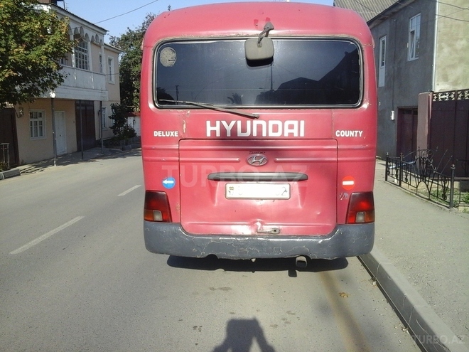 Hyundai County 1998, 280,000 km - 3.9 л - Xudat