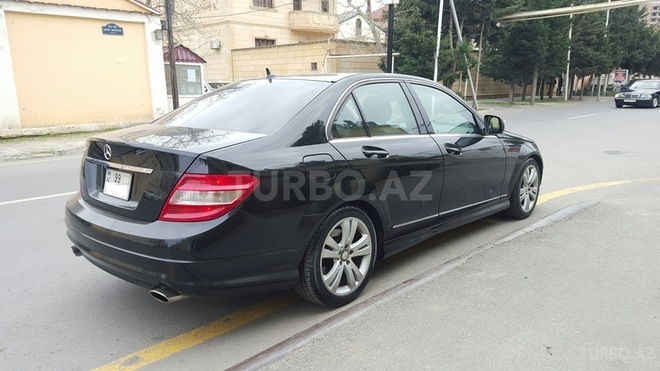 Mercedes C 300 2009, 137,000 km - 3.0 l - Bakı