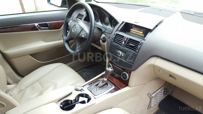 Mercedes C 300 2009, 137,000 km - 3.0 l - Bakı