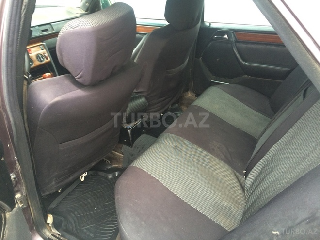 Mercedes E 200 1992, 320,000 km - 2.0 l - Bakı