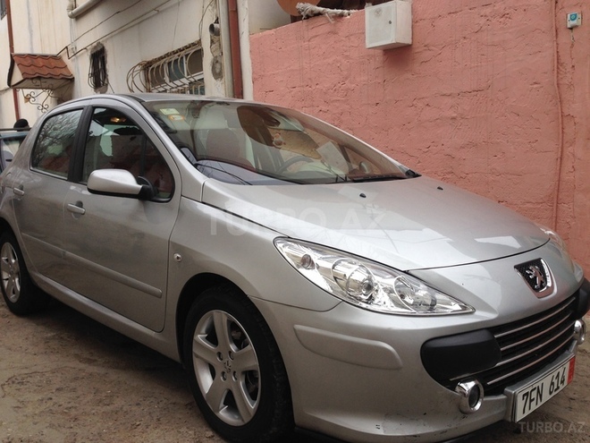 Peugeot 307 2005, 68,000 km - 2.0 л - Bakı
