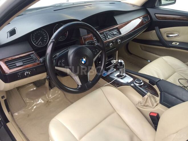 BMW 525 2004, 212,000 km - 2.5 л - Bakı