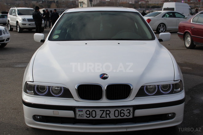BMW 520 1999, 204,000 km - 2.0 l - Bakı