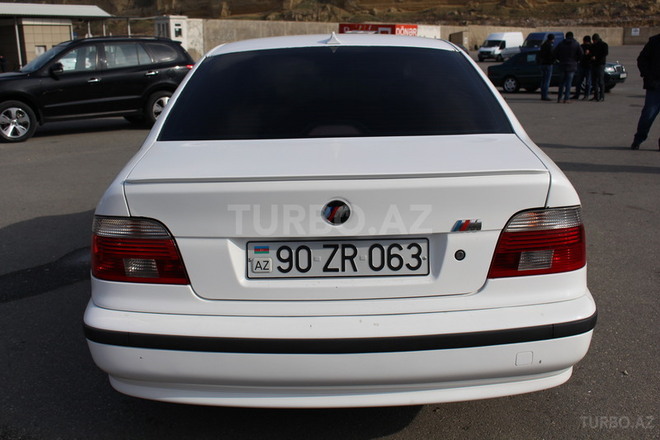 BMW 520 1999, 204,000 km - 2.0 l - Bakı