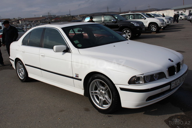 BMW 520 1999, 204,000 km - 2.0 l - Bakı