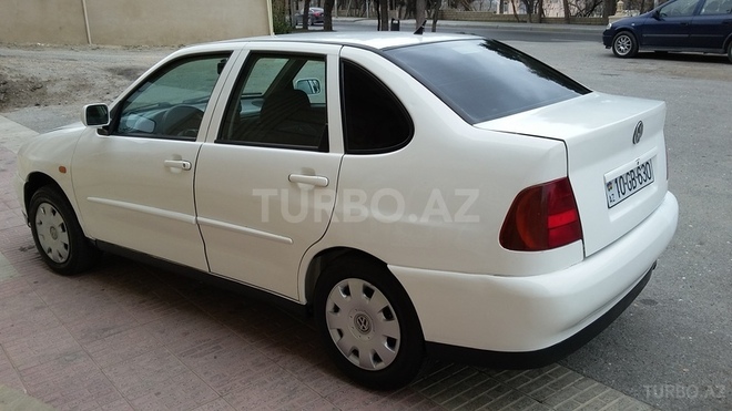 Volkswagen Polo 1999, 200,000 km - 1.5 l - Bakı