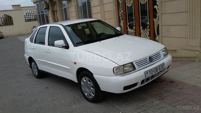 Volkswagen Polo 1999, 200,000 km - 1.5 l - Bakı