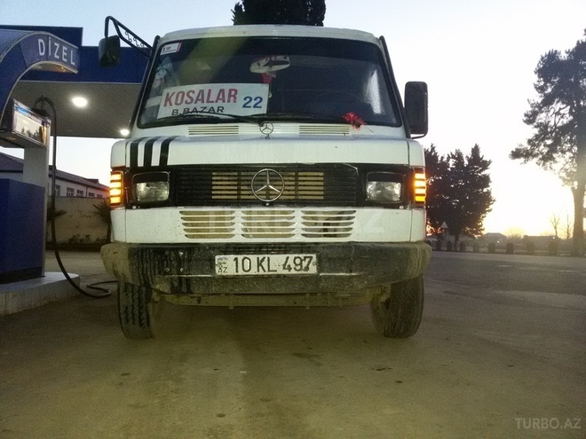 Mercedes 208 D 1990, 508,000 km - 2.3 л - Lənkəran