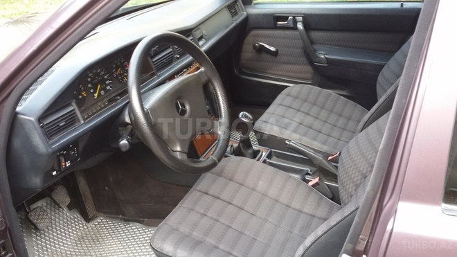 Mercedes 190 1991, 240,000 km - 0.2 l - Gəncə