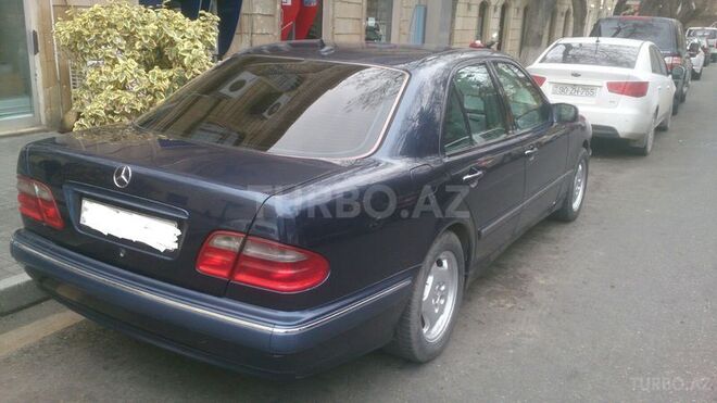 Mercedes C 270 2000, 252,000 km - 2.7 l - Bakı