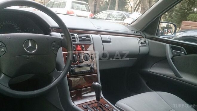 Mercedes C 270 2000, 252,000 km - 2.7 l - Bakı
