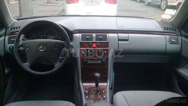 Mercedes C 270 2000, 252,000 km - 2.7 l - Bakı