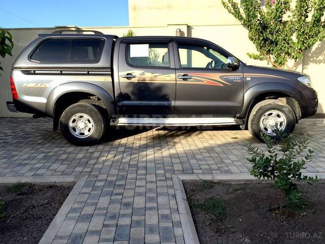 Toyota Hilux 2011, 66,000 km - 2.5 l - Bakı