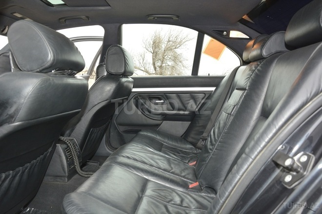 BMW 525 2000, 18,000 km - 2.5 l - Bakı
