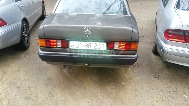Mercedes 190 1992, 33,857 km - 2.0 л - Bakı