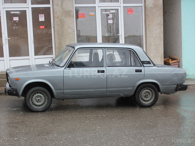 LADA (VAZ) 2107 2010, 83,000 km - 1.6 l - Bakı