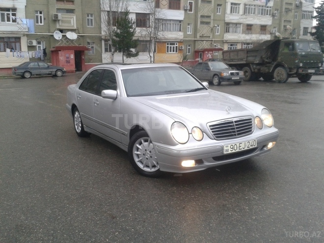 Mercedes E 240 2000, 175,000 km - 2.4 l - Sumqayıt