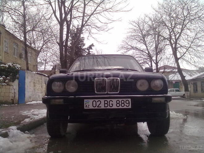 BMW  1987, 2,244,440 km - 1.6 l - Şamaxı