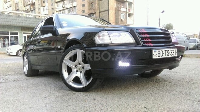 Mercedes C 220 1998, 225,858 km - 2.2 l - Bakı