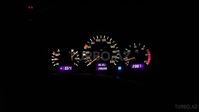 Mercedes C 220 1998, 225,858 km - 2.2 l - Bakı