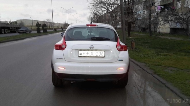 Nissan Juke 2013, 61,600 km - 1.6 l - Bakı