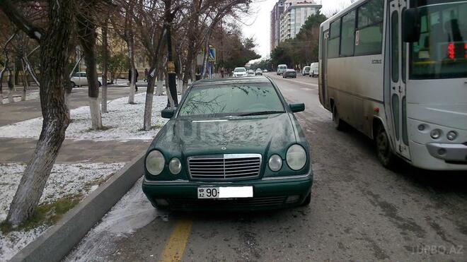Mercedes E 240 1998, 280,000 km - 2.4 l - Sumqayıt