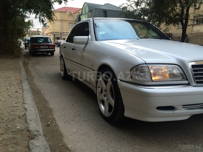 Mercedes C 240 1999, 120,000 km - 2.4 l - Bakı