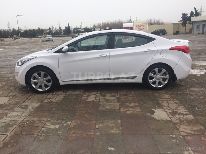 Hyundai Elantra 2014, 40,000 km - 1.8 l - Bakı