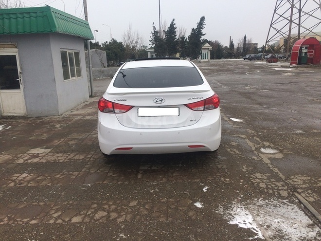 Hyundai Elantra 2014, 40,000 km - 1.8 l - Bakı