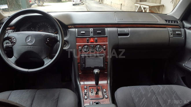 Mercedes E 220 2000, 250,000 km - 2.2 l - Bakı