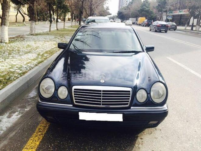 Mercedes E 240 1999, 215,000 km - 2.4 l - Xırdalan