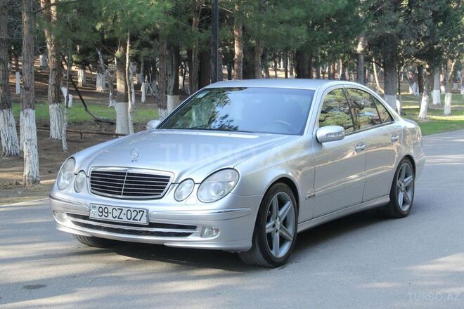 Mercedes E 220 2002, 220,000 km - 2.2 l - Bakı