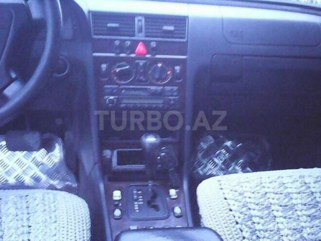 Mercedes C 180 1997, 290,000 km - 1.8 л - Quba
