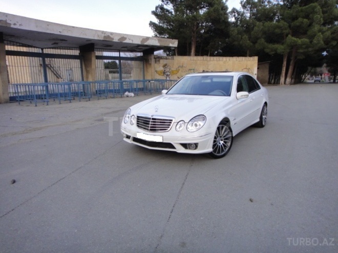 Mercedes E 240 2005, 235,000 km - 2.6 л - Sumqayıt
