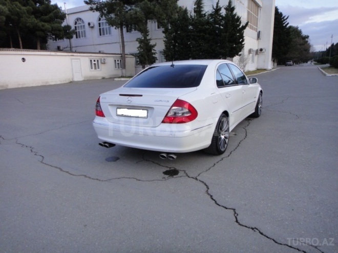 Mercedes E 240 2005, 235,000 km - 2.6 л - Sumqayıt