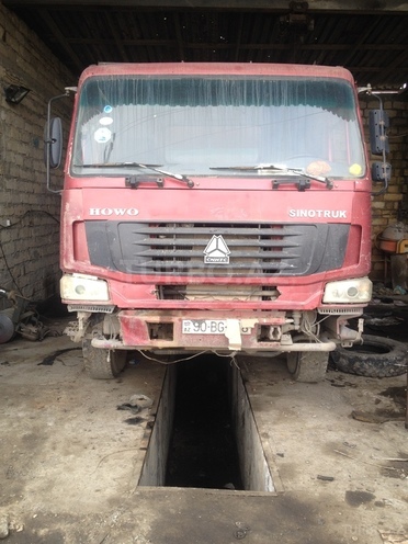 HOWO Sinotruk 2007, 189,987 km - 9.5 l - Xaçmaz