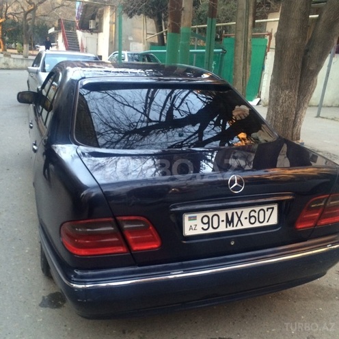 Mercedes E 220 2000, 351,000 km - 0.2 l - Bakı