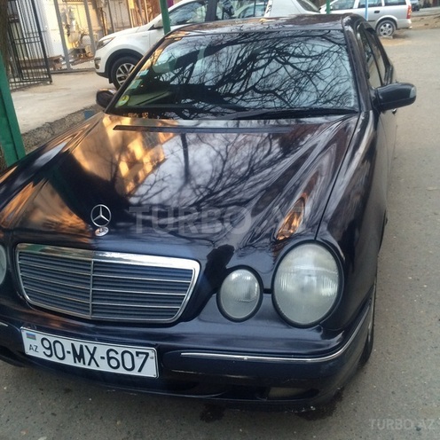 Mercedes E 220 2000, 351,000 km - 0.2 l - Bakı