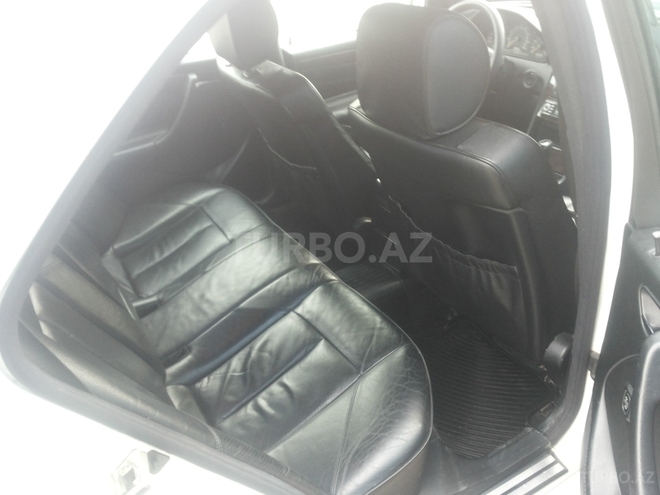 Mercedes C 230 1998, 166,000 km - 2.3 l - Bakı