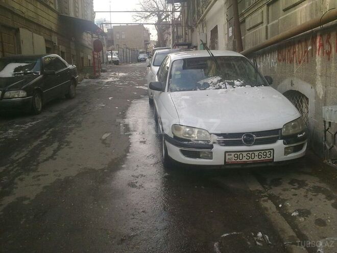 Opel Omega 1995, 250,000 km - 2.0 l - Bakı