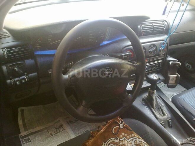 Opel Omega 1995, 250,000 km - 2.0 l - Bakı