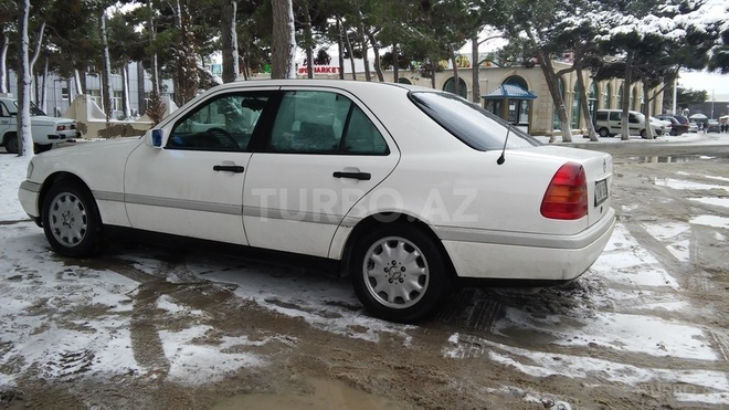 Mercedes C 180 1995, 288,653 km - 1.8 l - Bakı
