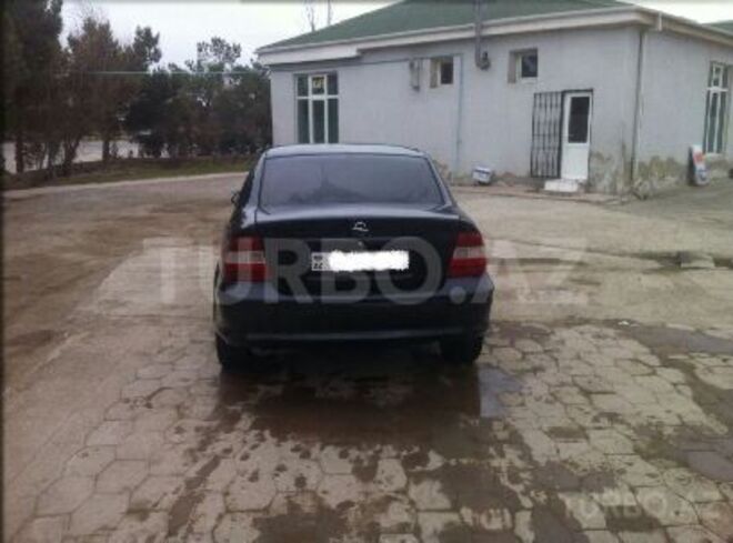 Opel Vectra 1997, 218,000 km - 1.6 l - Bakı