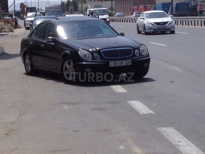 Mercedes E 320 2002, 250,000 km - 2.4 l - Bakı
