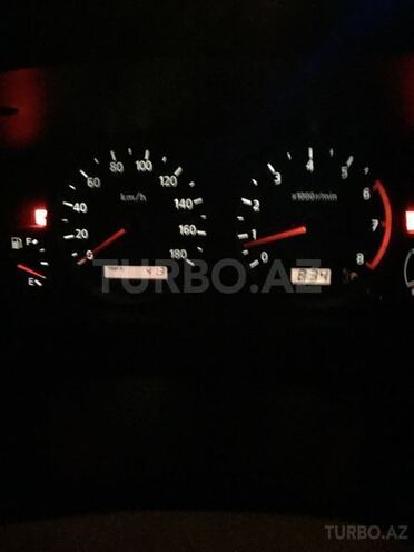 Nissan Pathfinder 1999, 182,806 km - 3.5 l - Bakı