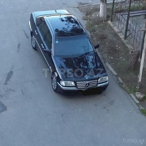 Mercedes C 220 1998, 240,000 km - 2.2 l - Sumqayıt